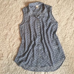 NWOT Sleeveless Shirt
